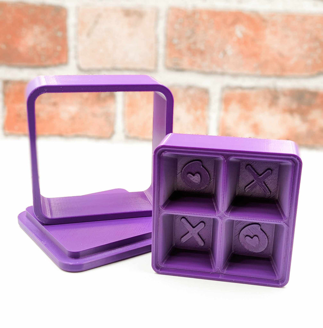 Breakapart XOXO Bath Bomb Mold